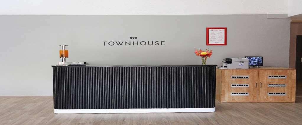 מלון Oyo Townhouse 027 Sector 15 גורגאון מתקנים תמונה
