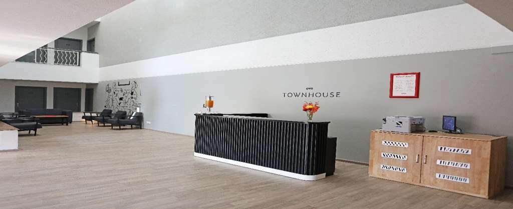 מלון Oyo Townhouse 027 Sector 15 גורגאון מתקנים תמונה