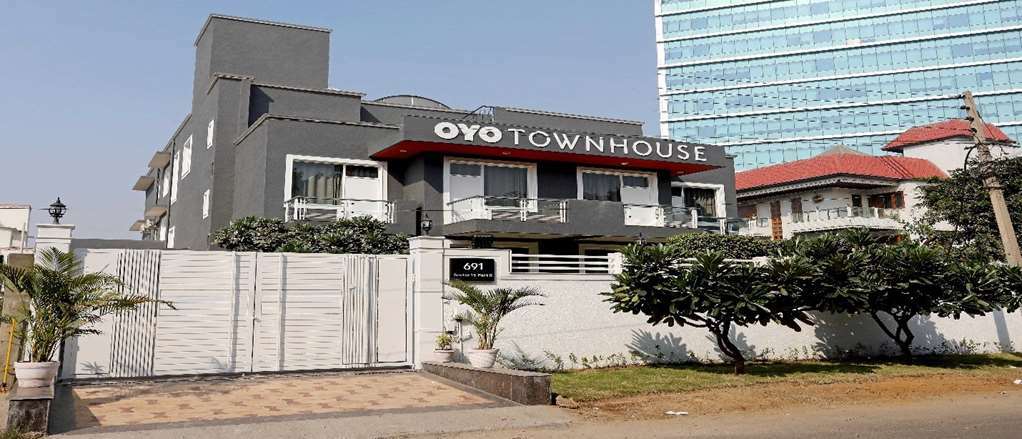 מלון Oyo Townhouse 027 Sector 15 גורגאון מראה חיצוני תמונה