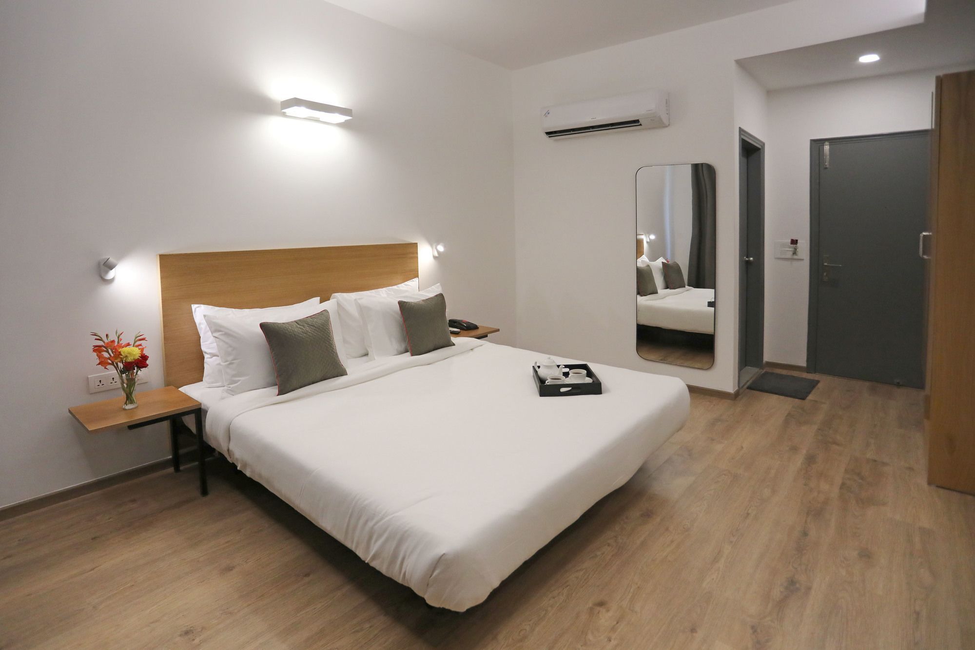 מלון Oyo Townhouse 027 Sector 15 גורגאון מראה חיצוני תמונה