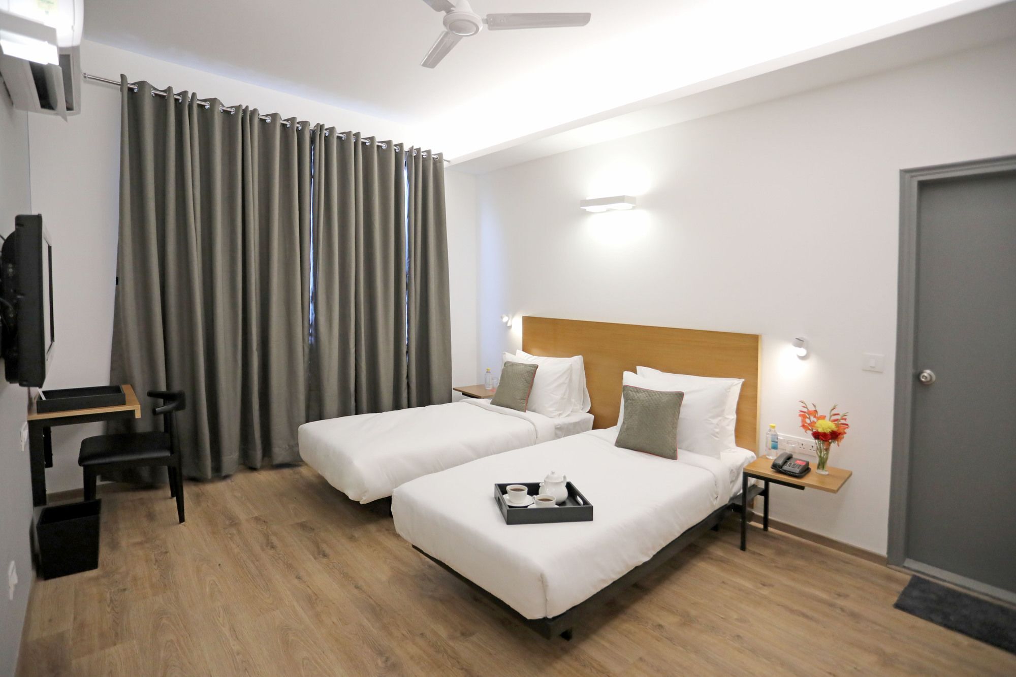 מלון Oyo Townhouse 027 Sector 15 גורגאון מראה חיצוני תמונה