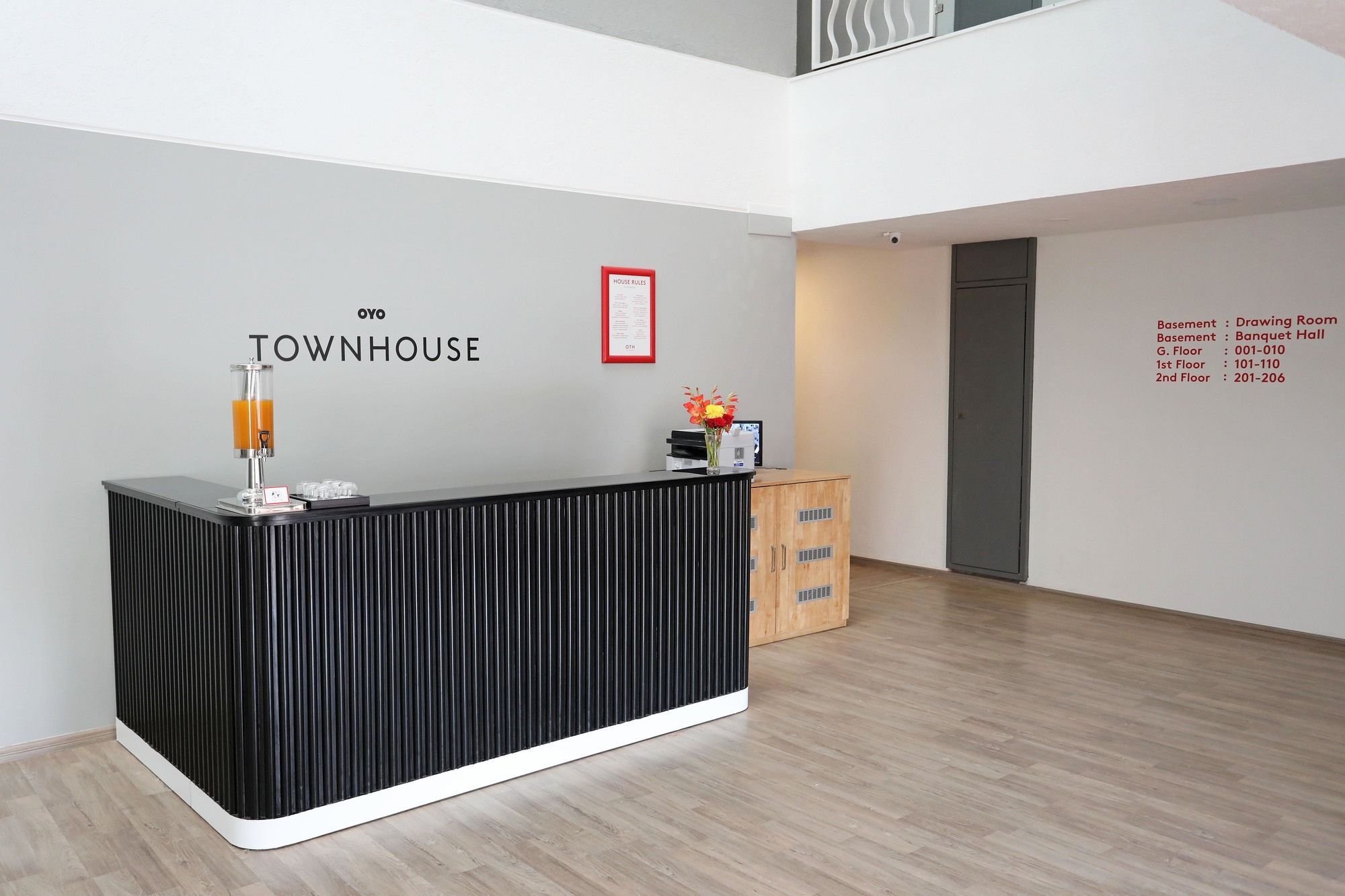 מלון Oyo Townhouse 027 Sector 15 גורגאון מראה חיצוני תמונה