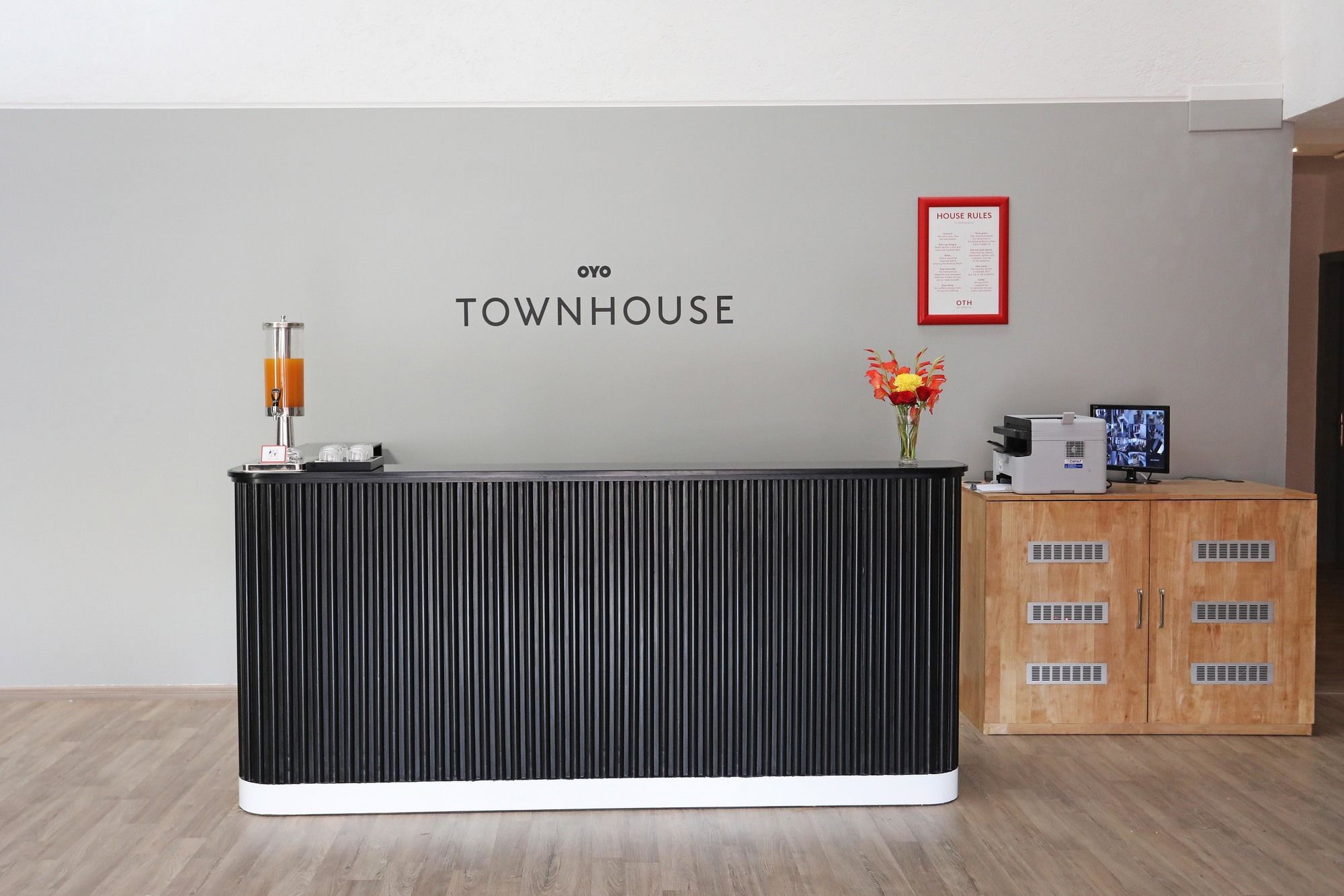 מלון Oyo Townhouse 027 Sector 15 גורגאון מראה חיצוני תמונה